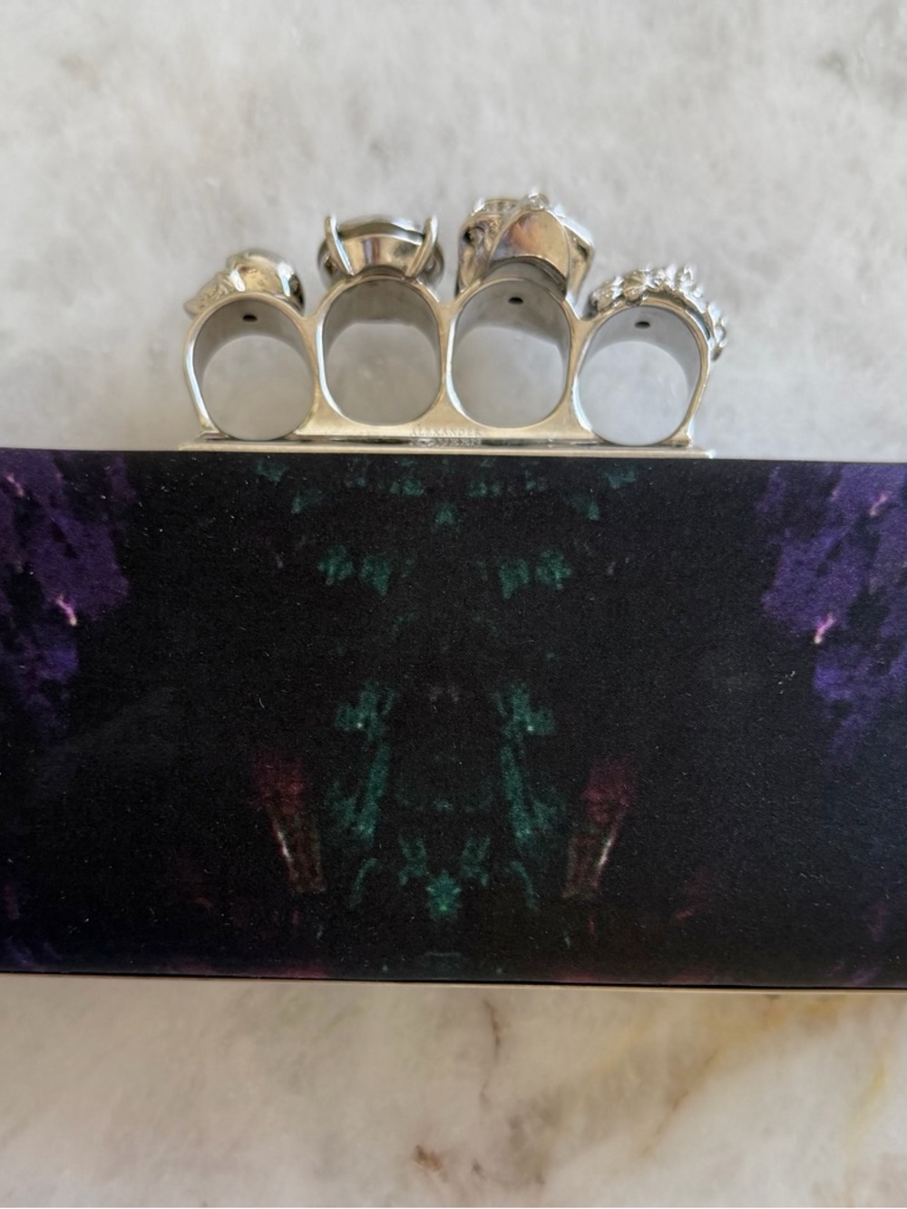 Alexander McQueen Silver Crystal Skull Four-Finger Ring Knuckle Satin Clutch - Picture 6 of 16